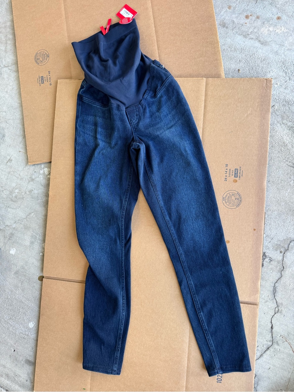 Spanx Maternity Skinny Jeans in Dark Blue with Stretch Panel